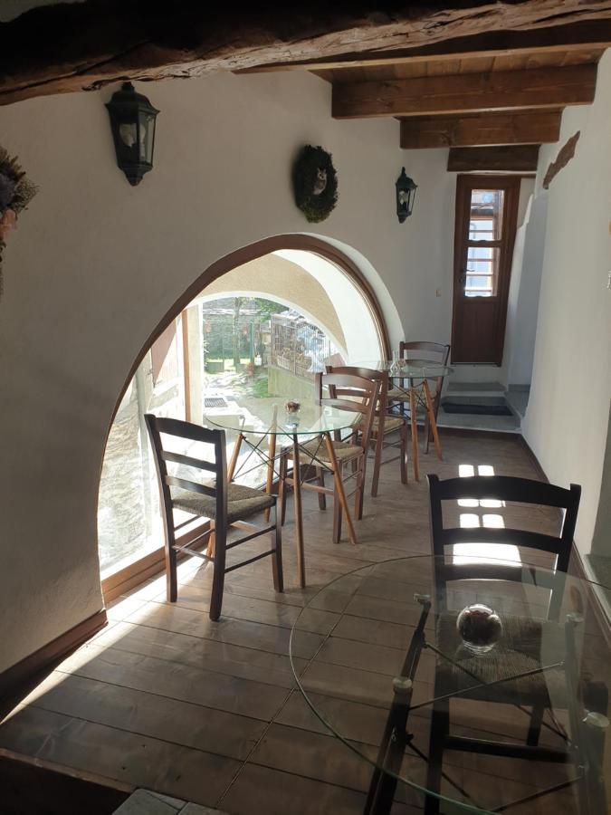 Bed and Breakfast Antica Casa Occitana à Sampeire Extérieur photo